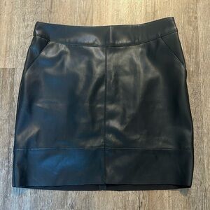 FAHSYEE LETHER SKIRT SIZE(S/M)